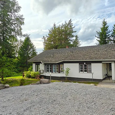 Дом отдыха Kodikas Talo Lammen Rannalla *